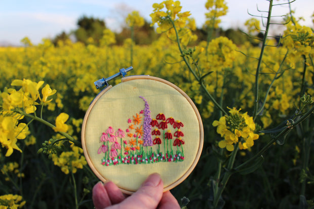Country Garden Flower Embroidery Kit